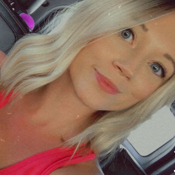 Meet your Posher, Kamri - Picture 1 of 1